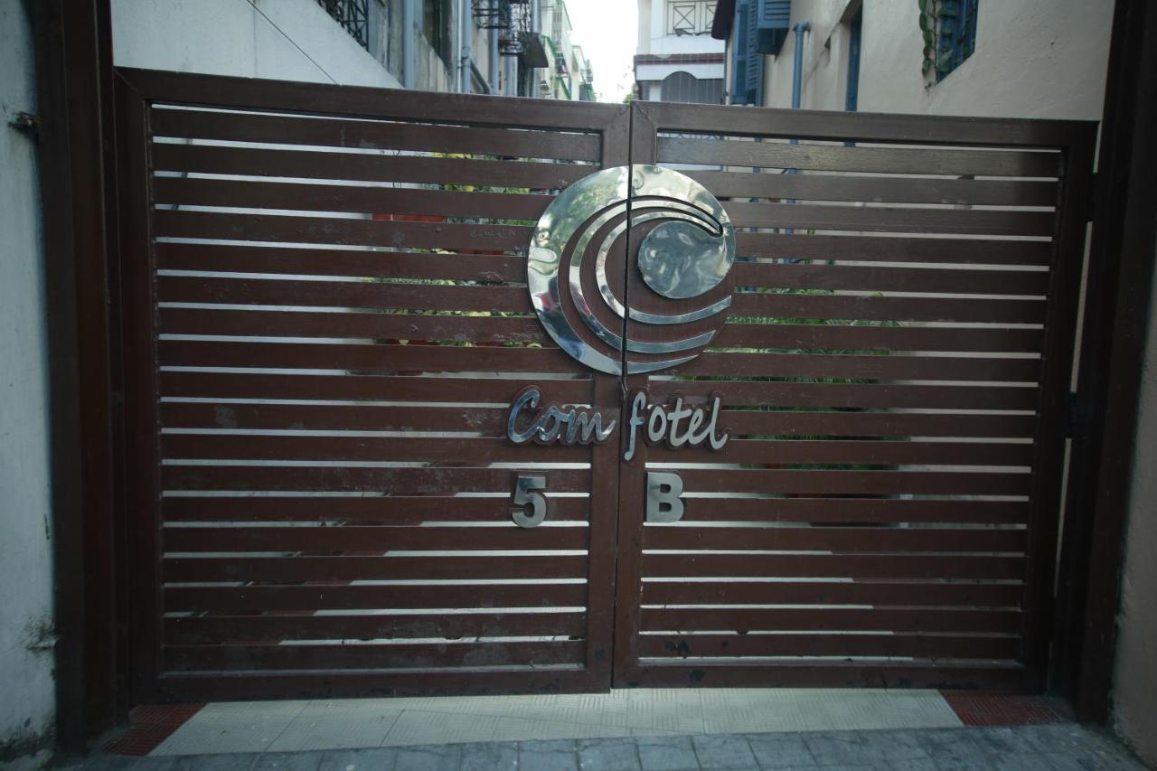 Hotel Comfotel Kolkata Bagian luar foto